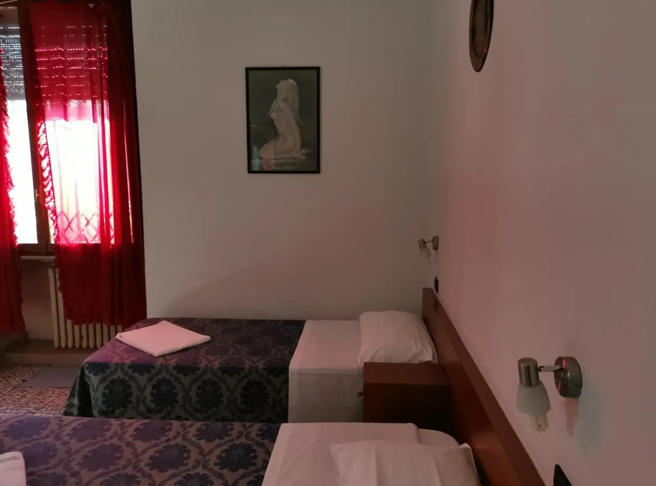 Guest House Central Station Milan
